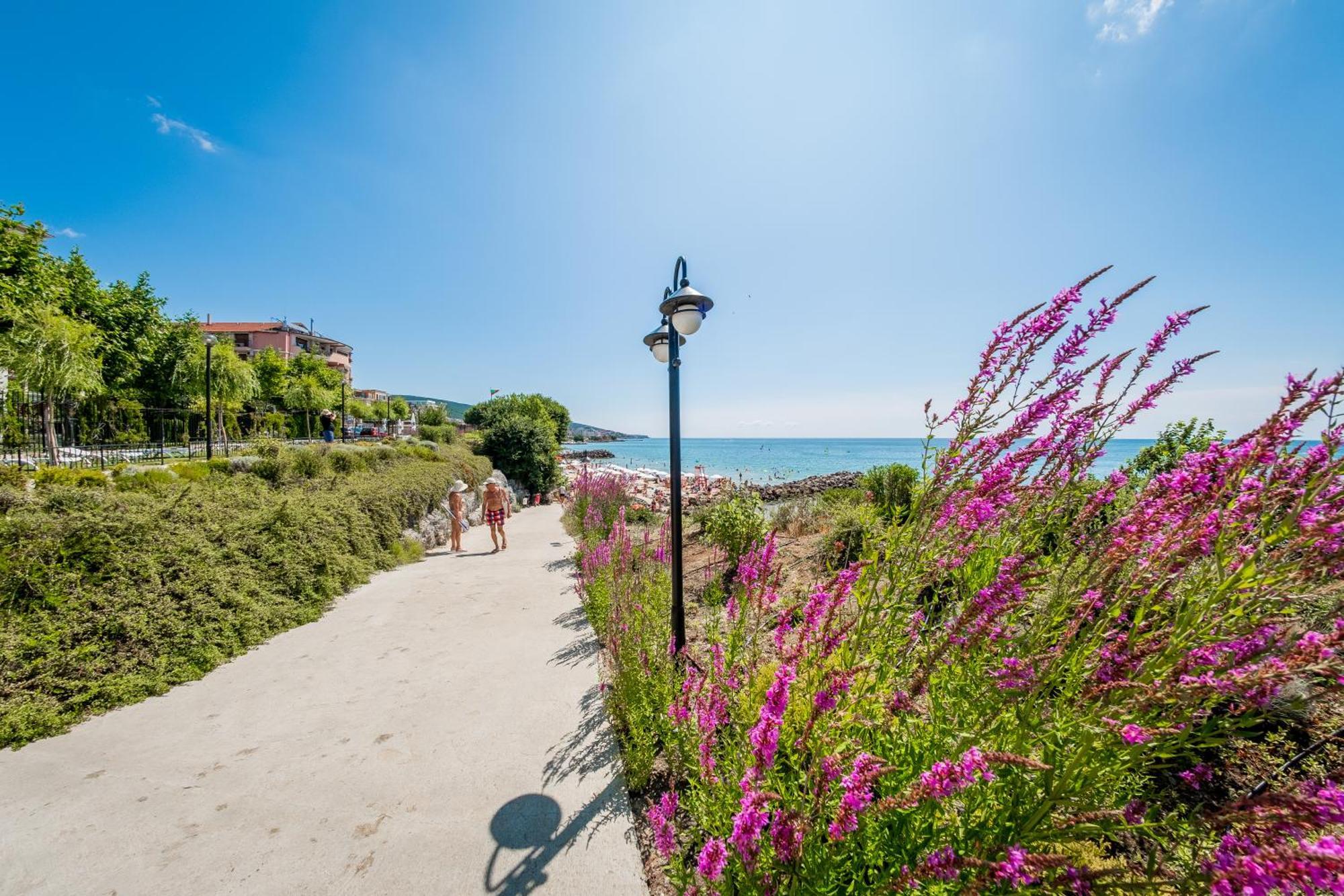 Premier Fort Beach Hotel Sveti Vlas Exterior photo